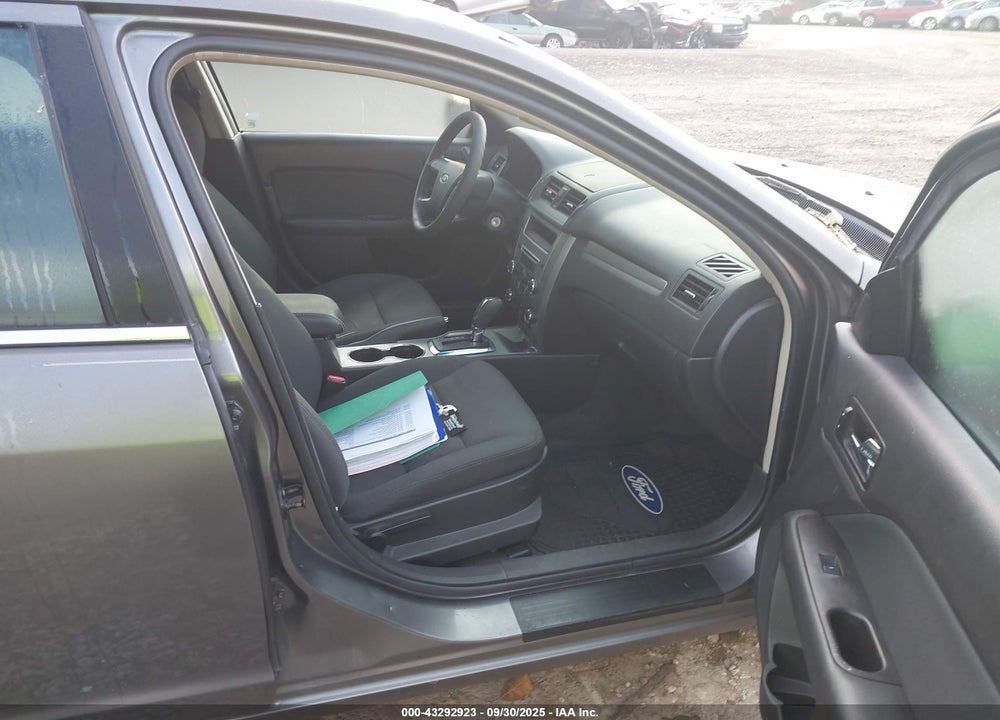 2011 FORD FUSION VIN: 3FAHP0HA6BR177317