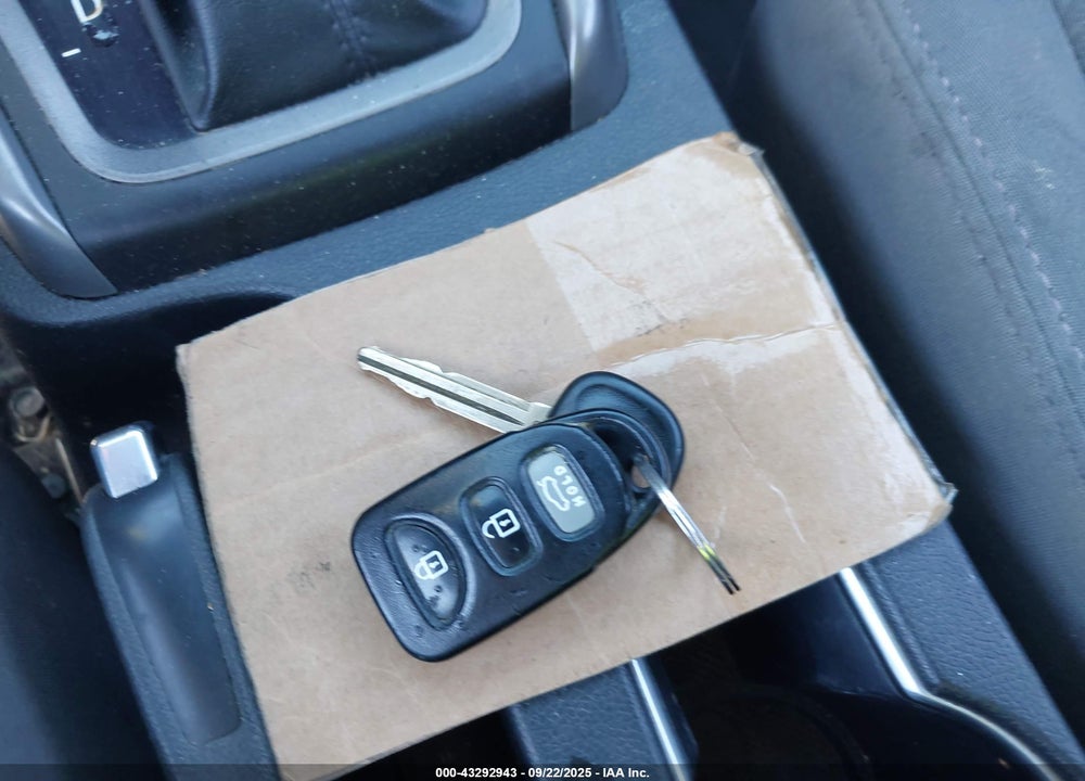 2015 HYUNDAI ELANTRA VIN: 5NPDH4AE4FH605338