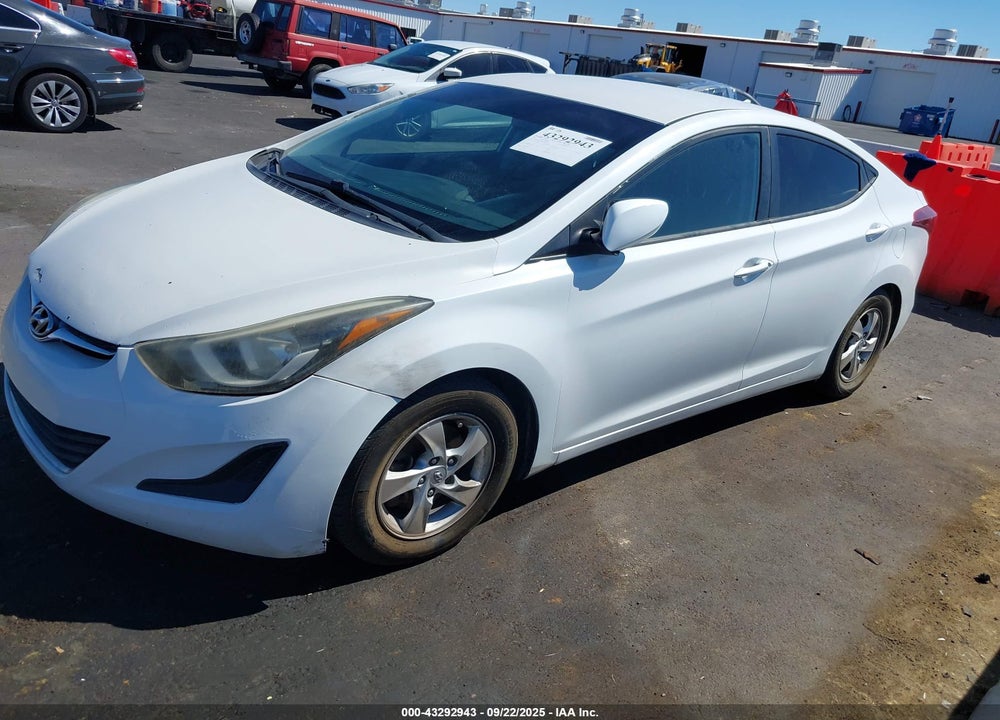 2015 HYUNDAI ELANTRA VIN: 5NPDH4AE4FH605338