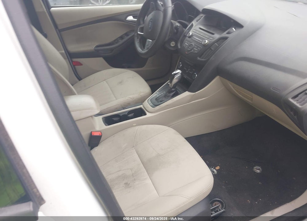 2015 FORD FOCUS VIN: 1FADP3K29FL304891