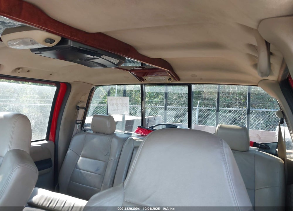 2005 FORD F-350 LARIAT/XL/XLT VIN: 1FTWW33P45EB64641