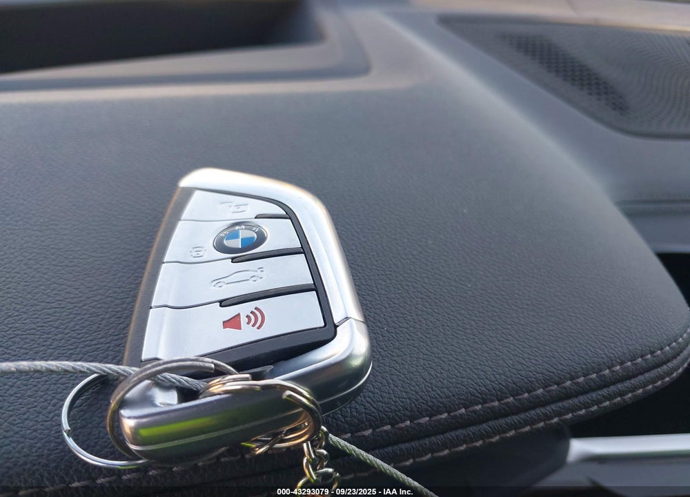 2020 BMW X5 VIN: 5UXCR6C04L9B71482