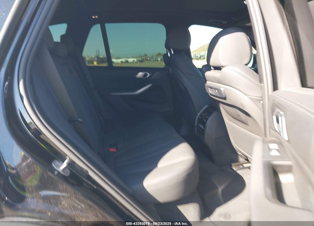 2020 BMW X5 VIN: 5UXCR6C04L9B71482