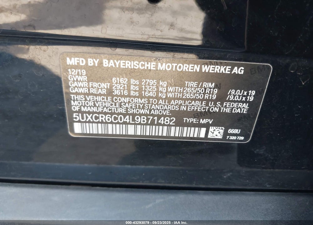 2020 BMW X5 VIN: 5UXCR6C04L9B71482