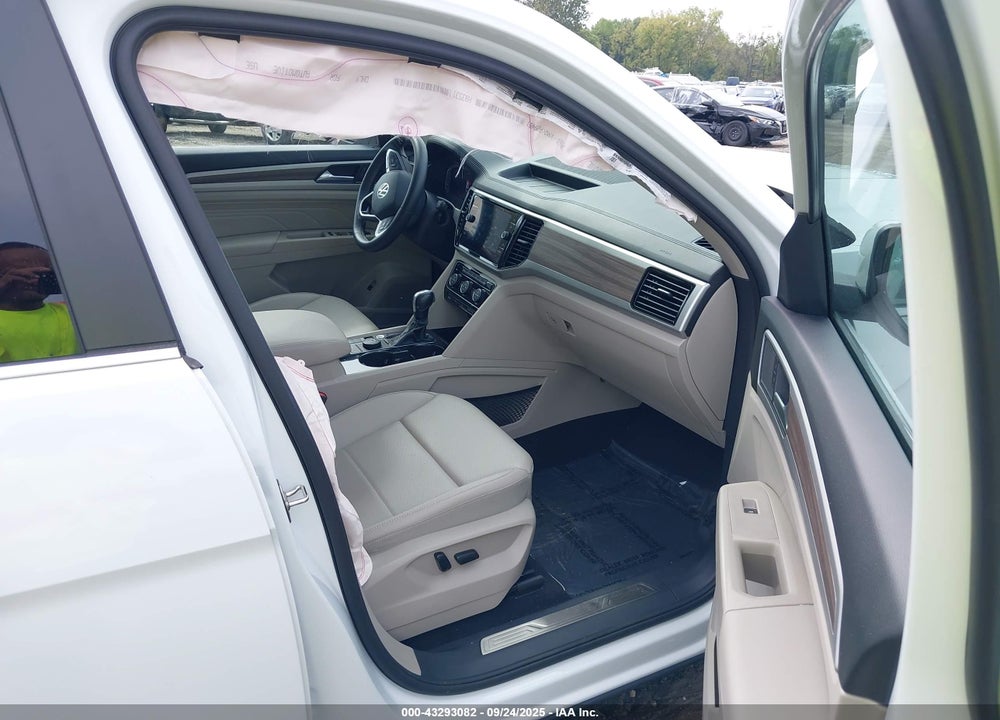 2021 VOLKSWAGEN ATLAS VIN: 1V2BR2CA1MC602150