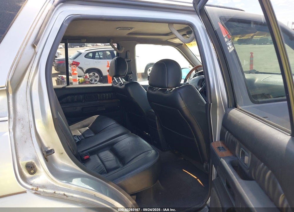 2001 INFINITI QX4 VIN: JNRDR09Y41W218246