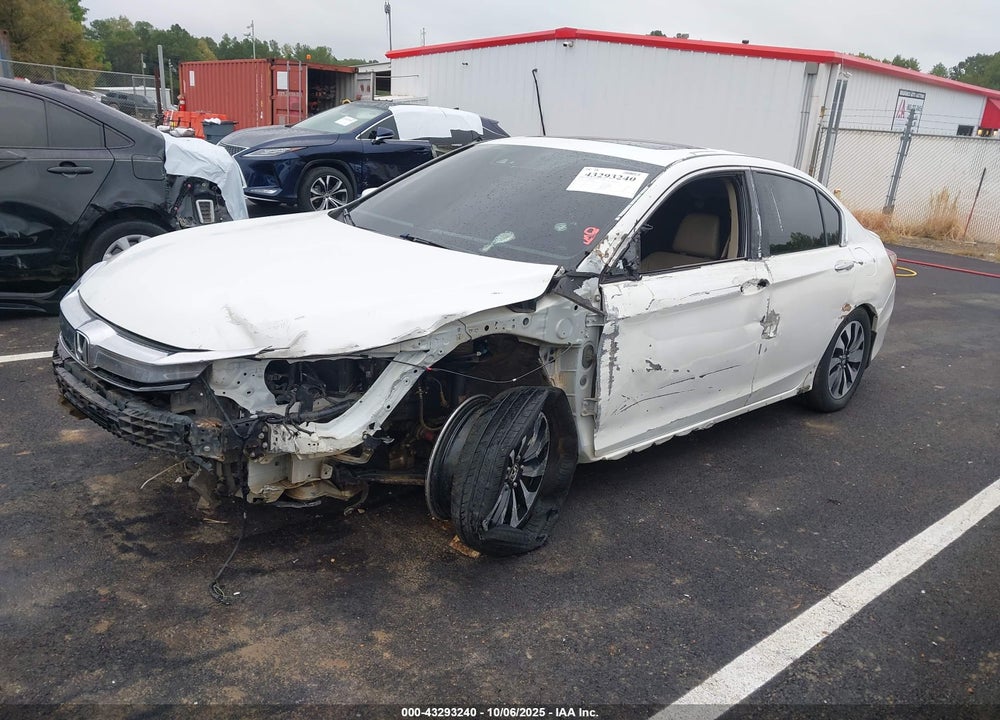2017 HONDA ACCORD HYBRID TOURING VIN: JHMCR6F77HC028820