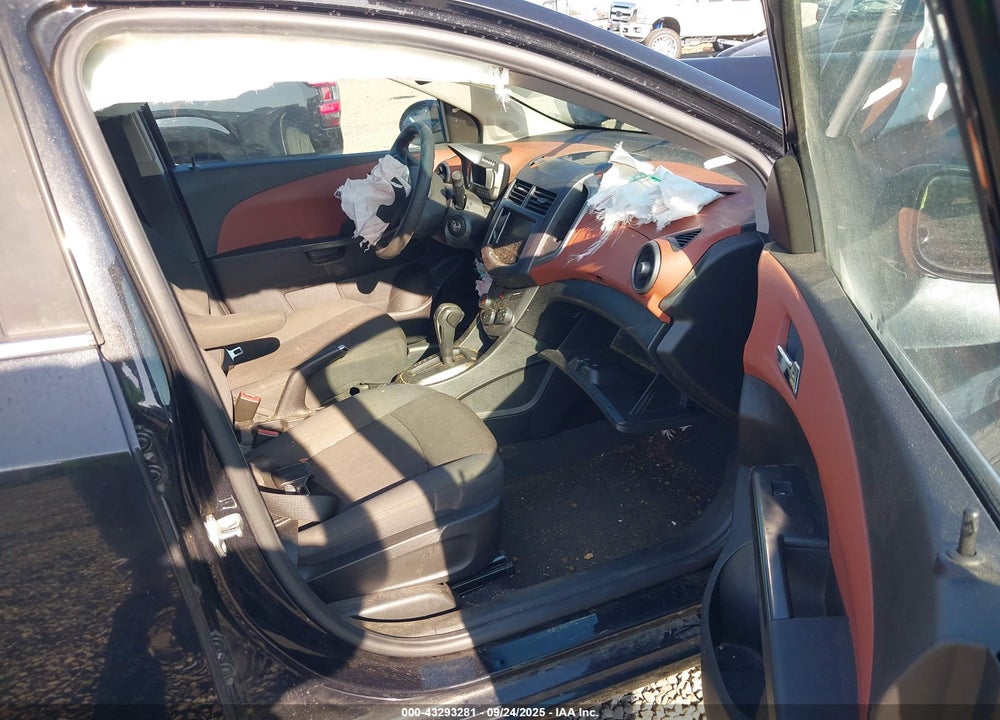 2013 CHEVROLET SONIC VIN: 1G1JC5SG5D4110763