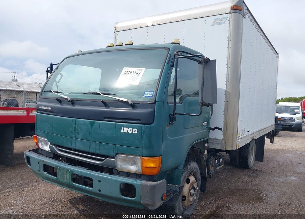 2000 NISSAN DIESEL UD1200 VIN: JNAUXV1J5YA401456