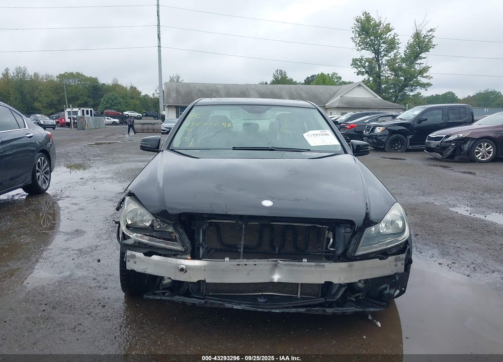 2013 MERCEDES-BENZ C CLASS VIN: WDDGF8AB0DR261714