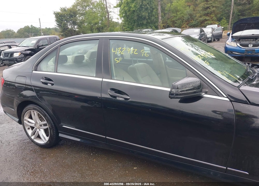 2013 MERCEDES-BENZ C CLASS VIN: WDDGF8AB0DR261714