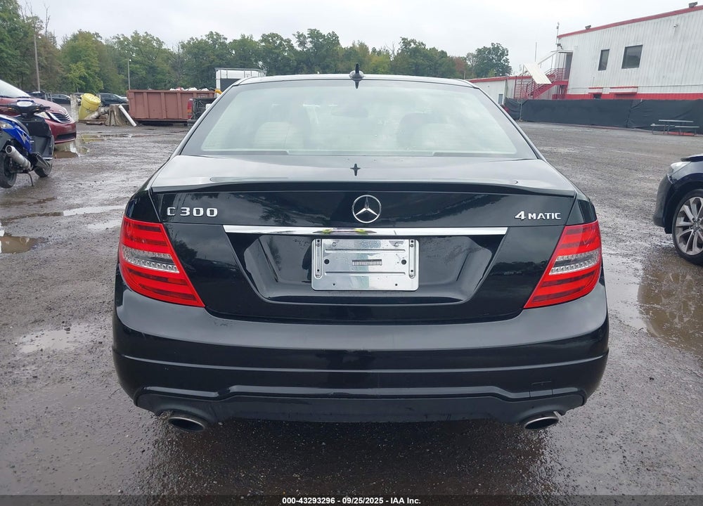 2013 MERCEDES-BENZ C CLASS VIN: WDDGF8AB0DR261714