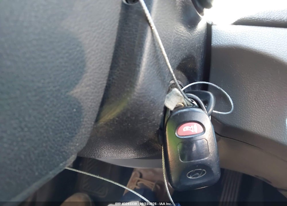 2011 HYUNDAI SONATA VIN: 5NPEB4AC0BH241997