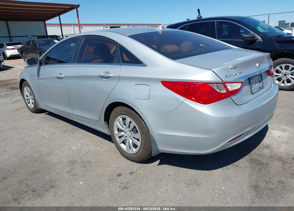 2011 HYUNDAI SONATA VIN: 5NPEB4AC0BH241997
