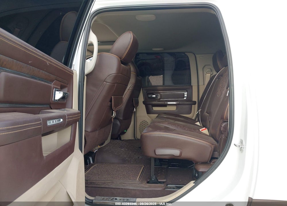 2018 RAM 3500 VIN: 3C63RRNL9JG169366