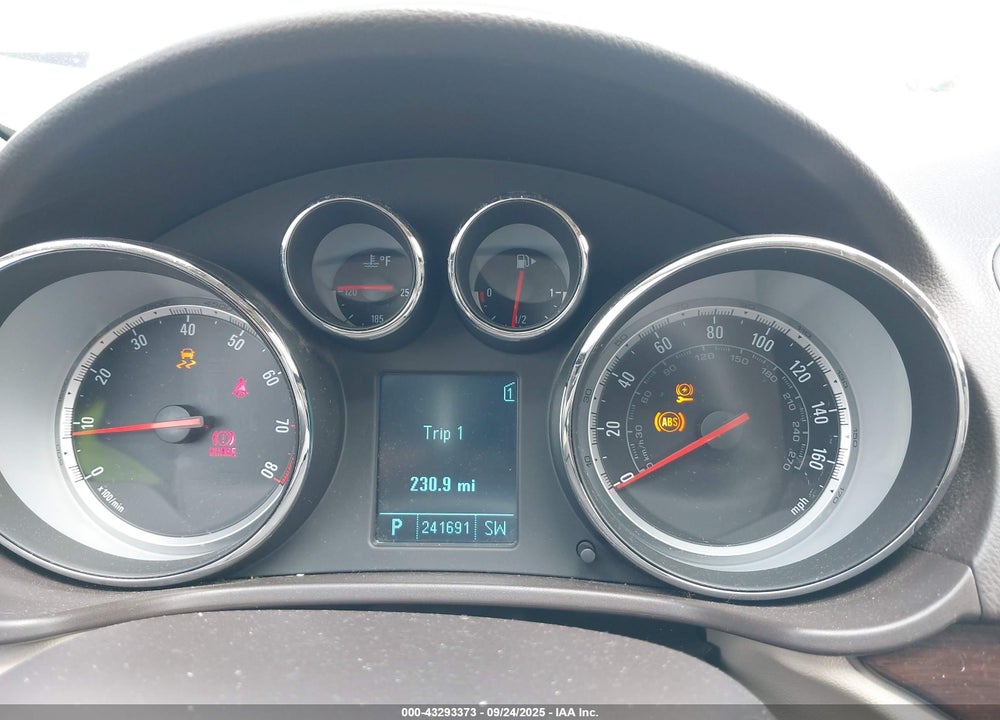 2011 BUICK REGAL VIN: W04G15GV2B1074747