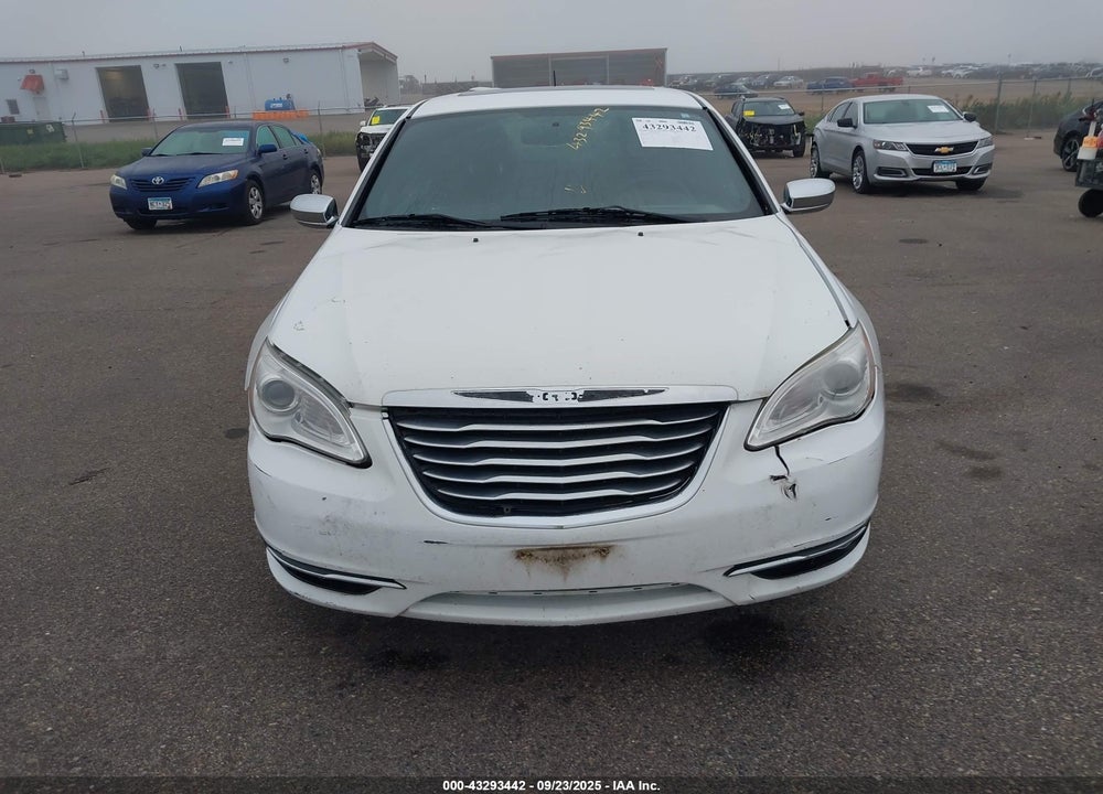 2011 CHRYSLER 200 LIMITED VIN: 1C3BC2FG3BN571802