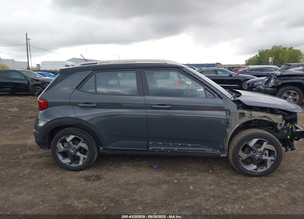 2024 HYUNDAI VENUE VIN: KMHRC8A33RU339049