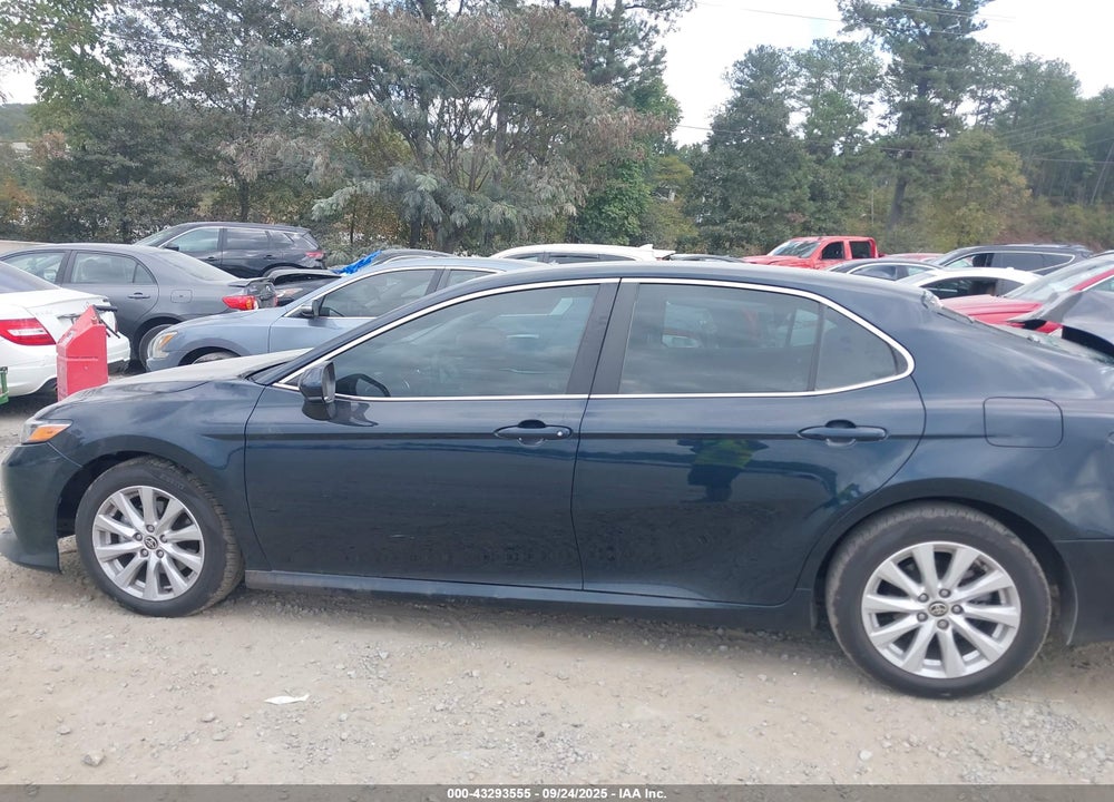 2020 TOYOTA CAMRY LE VIN: 4T1C11AK9LU979686