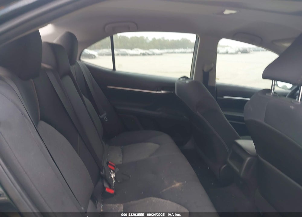 2020 TOYOTA CAMRY LE VIN: 4T1C11AK9LU979686
