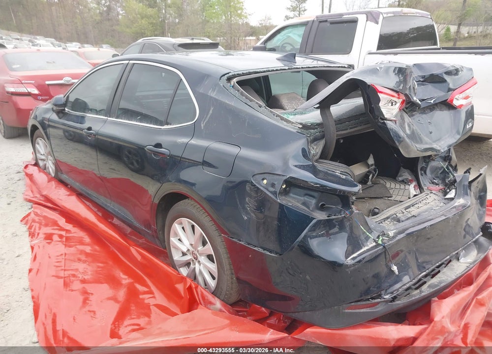 2020 TOYOTA CAMRY LE VIN: 4T1C11AK9LU979686