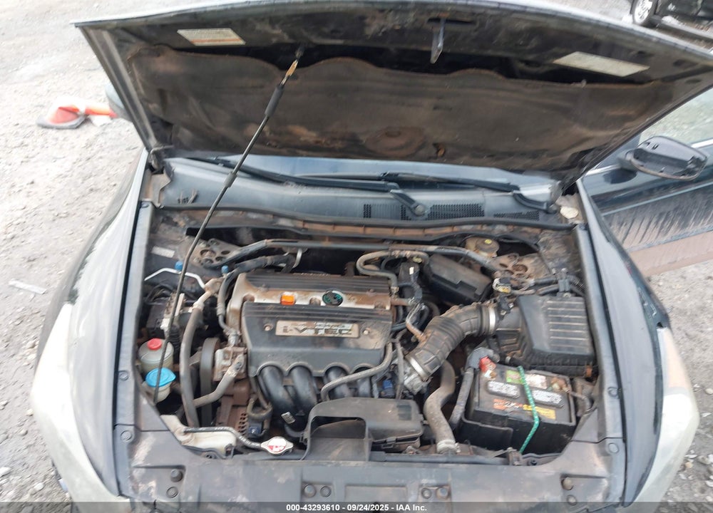 2009 HONDA ACCORD VIN: 1HGCP26829A160908