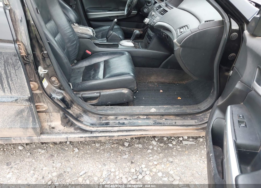 2009 HONDA ACCORD VIN: 1HGCP26829A160908