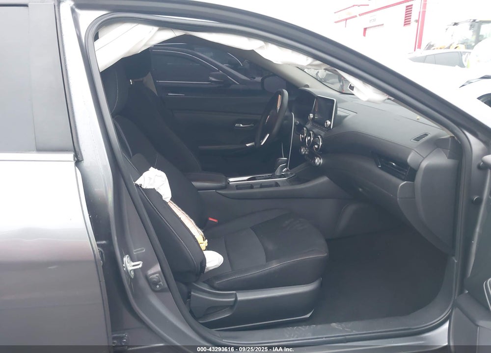 2021 NISSAN SENTRA SV XTRONIC CVT VIN: 3N1AB8CV8MY237970