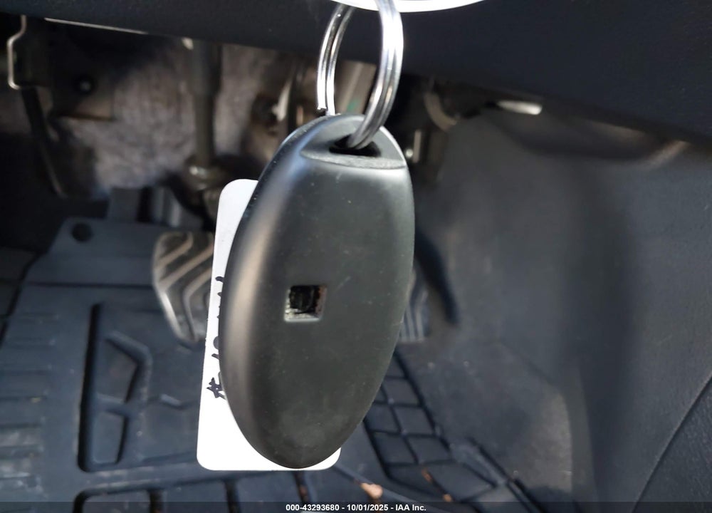 2019 NISSAN ROGUE SV VIN: KNMAT2MT2KP526880