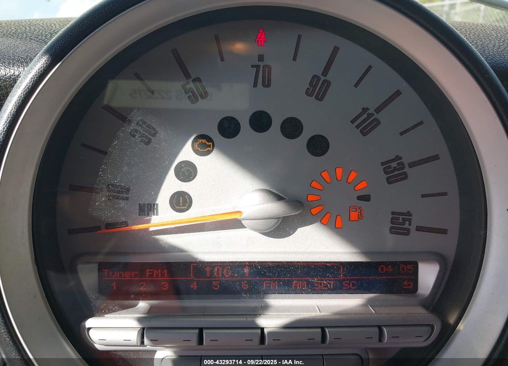 2008 MINI COOPER S VIN: WMWMF73558TV35459