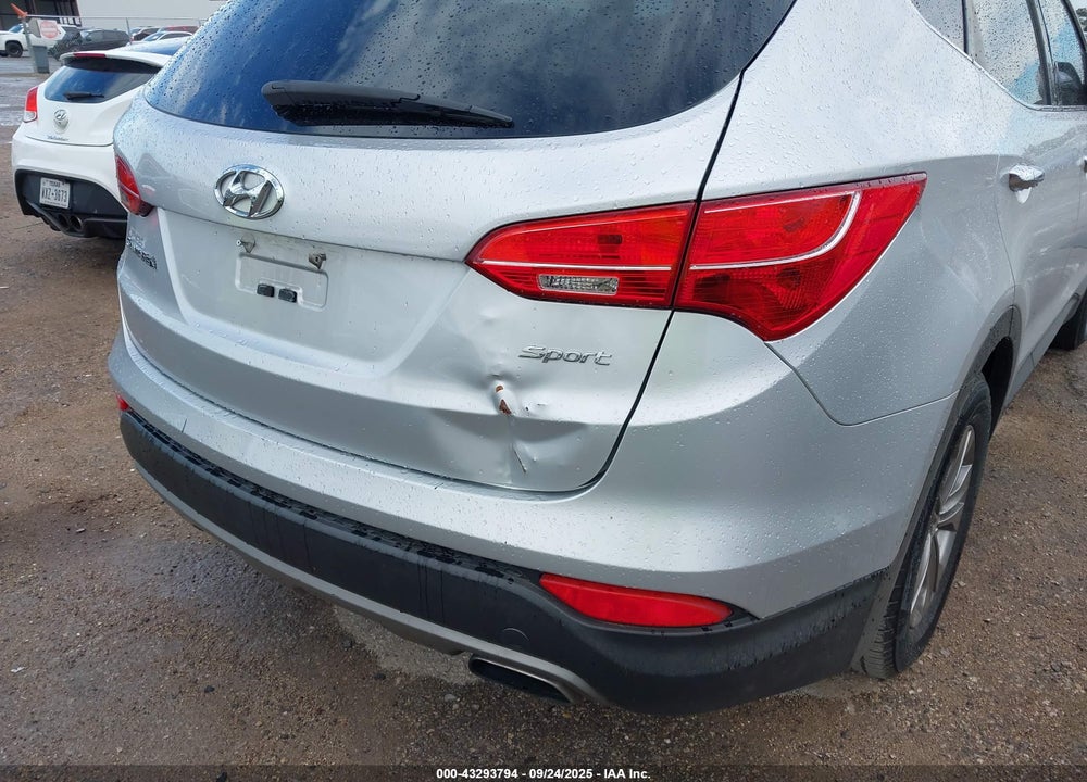 2016 HYUNDAI SANTA FE VIN: 5XYZT3LB8GG364555