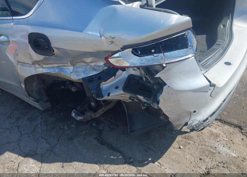 2016 FORD FUSION SE VIN: 3FA6P0H74GR190943