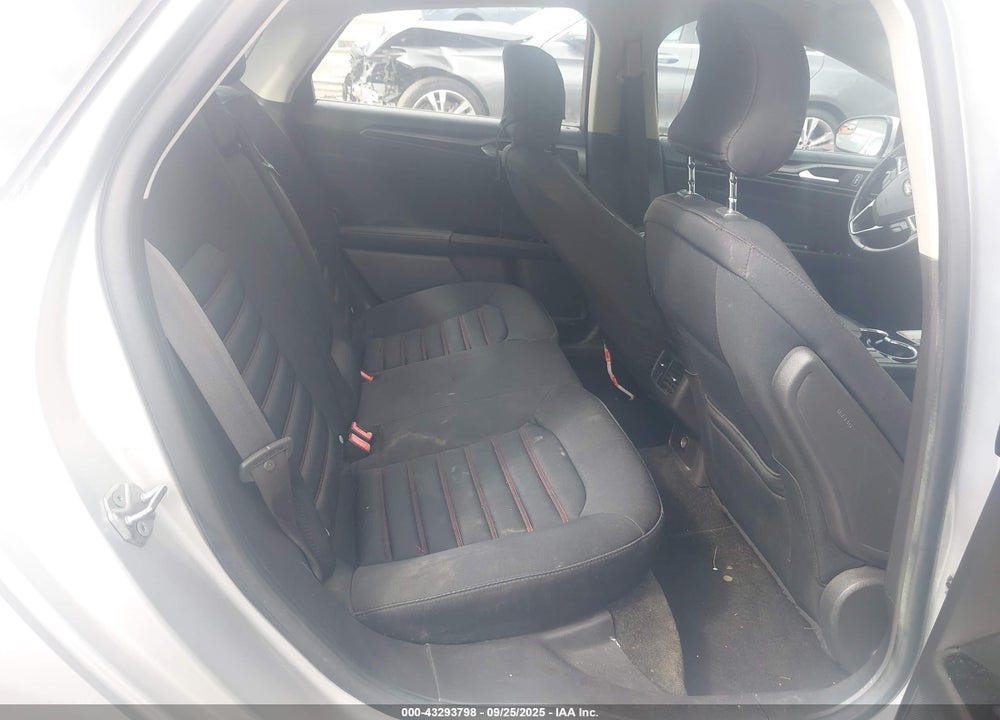 2016 FORD FUSION SE VIN: 3FA6P0H74GR190943
