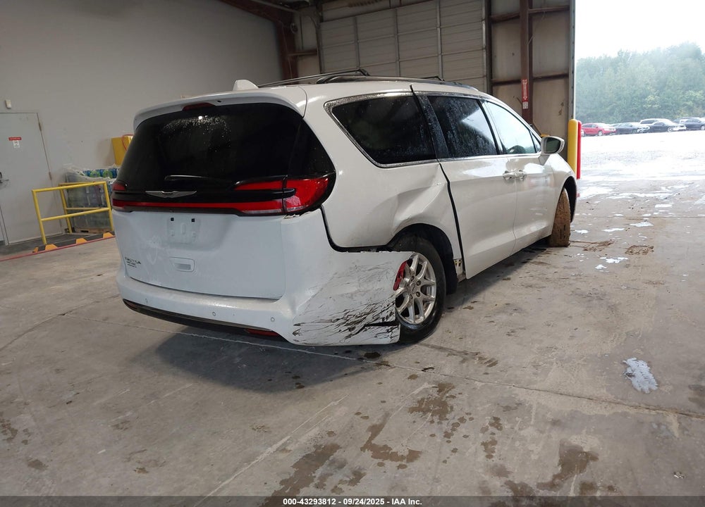 2022 CHRYSLER PACIFICA TOURING L VIN: 2C4RC1BG5NR140587