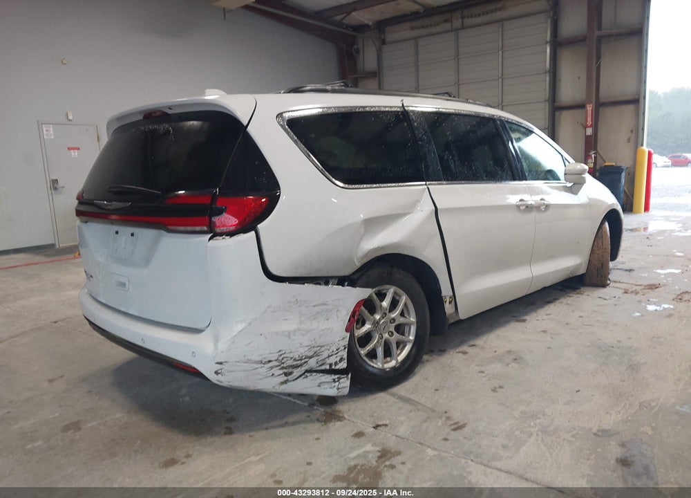 2022 CHRYSLER PACIFICA TOURING L VIN: 2C4RC1BG5NR140587