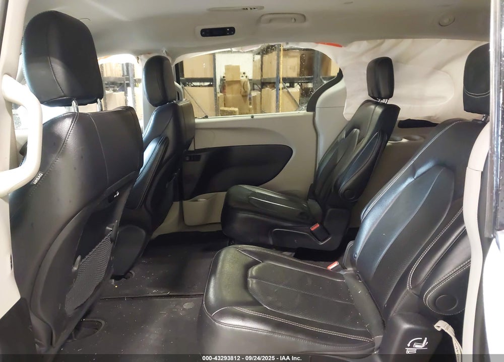 2022 CHRYSLER PACIFICA TOURING L VIN: 2C4RC1BG5NR140587