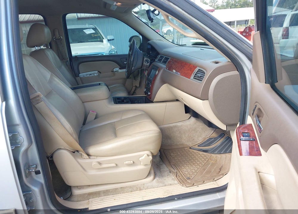 2013 CHEVROLET SUBURBAN 1500 VIN: 1GNSCJE00DR366791