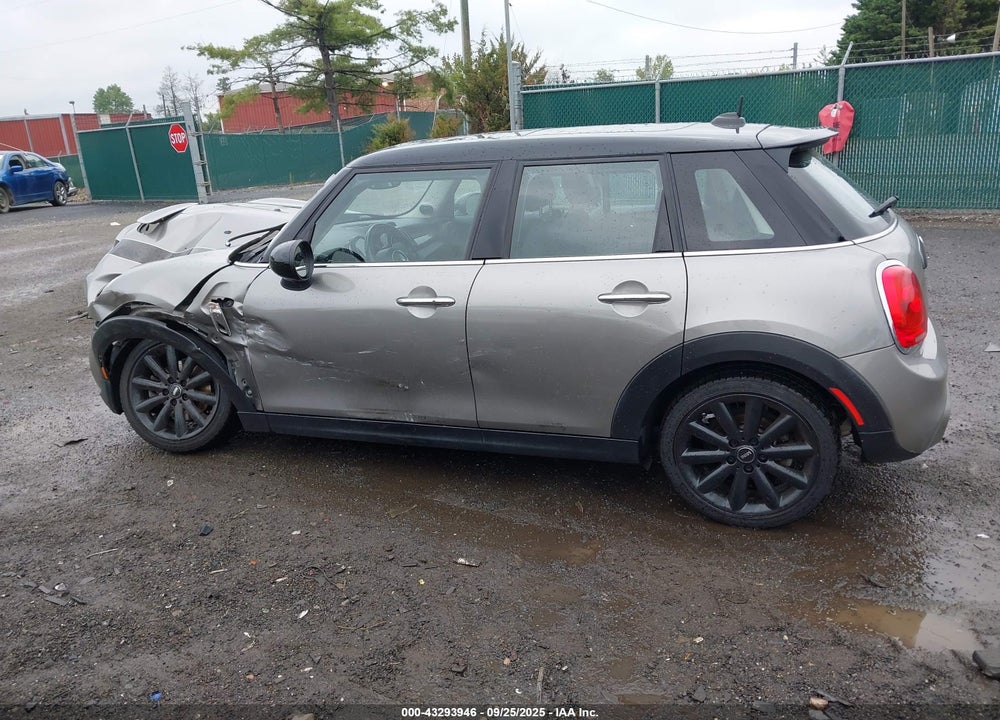 2016 MINI HARDTOP COOPER S VIN: WMWXU3C58G2D31287