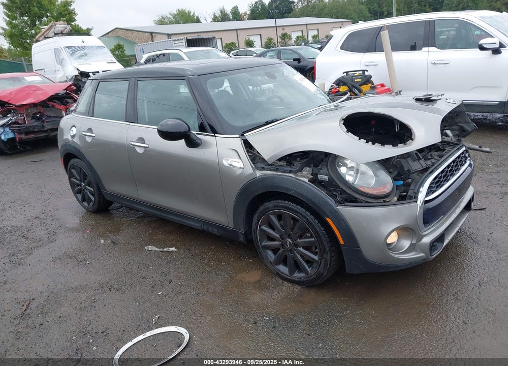2016 MINI HARDTOP COOPER S VIN: WMWXU3C58G2D31287