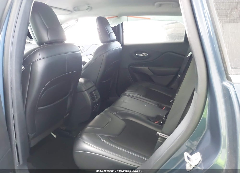 2020 JEEP CHEROKEE VIN: 1C4PJMLB5LD611736