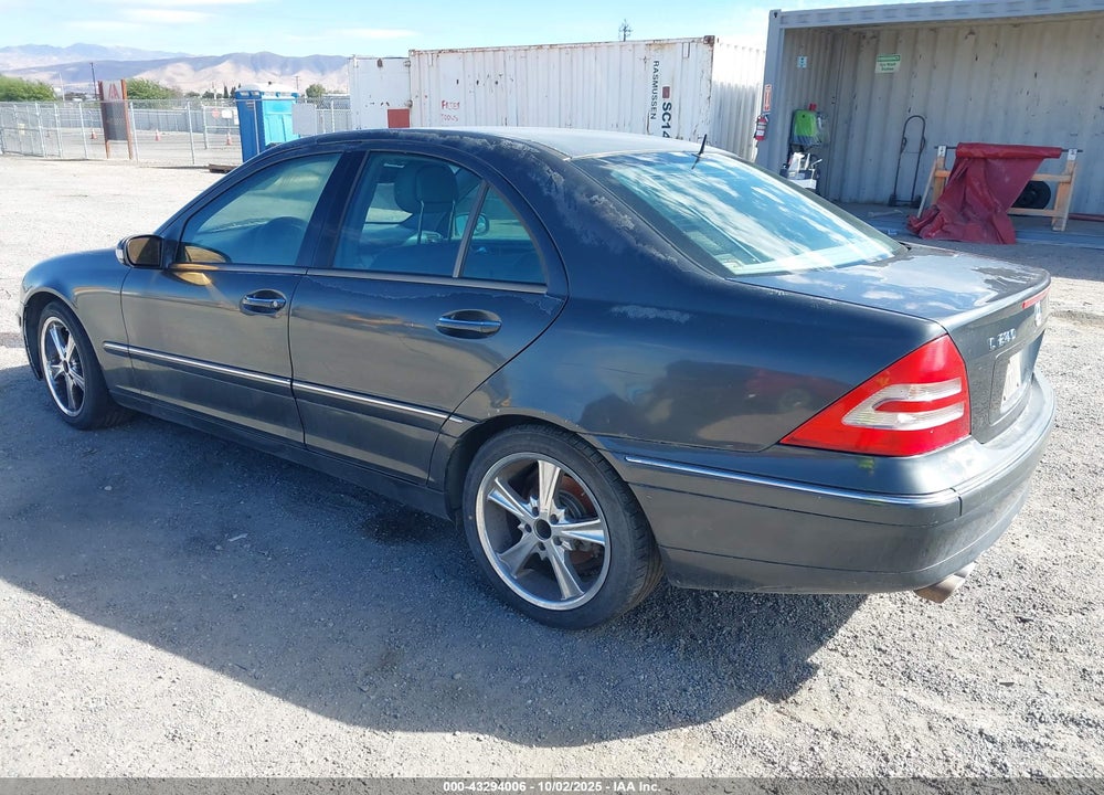 2001 MERCEDES-BENZ C 240 VIN: WDBRF61J61F075735