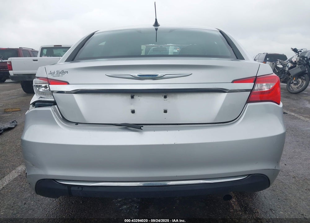 2012 CHRYSLER 200 VIN: 1C3CCBBB7CN102003