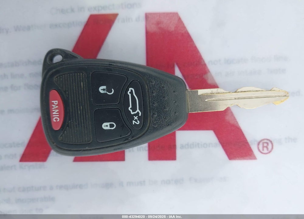 2012 CHRYSLER 200 VIN: 1C3CCBBB7CN102003
