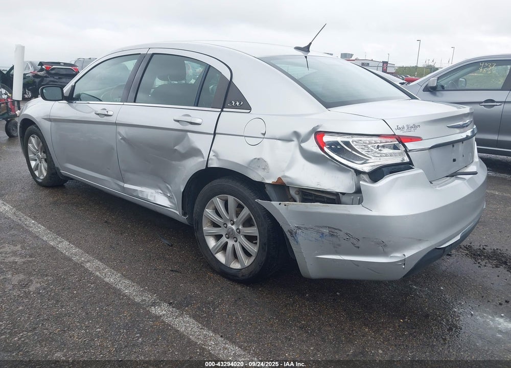 2012 CHRYSLER 200 VIN: 1C3CCBBB7CN102003
