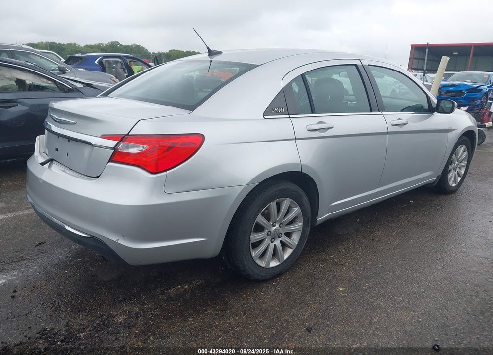 2012 CHRYSLER 200 VIN: 1C3CCBBB7CN102003
