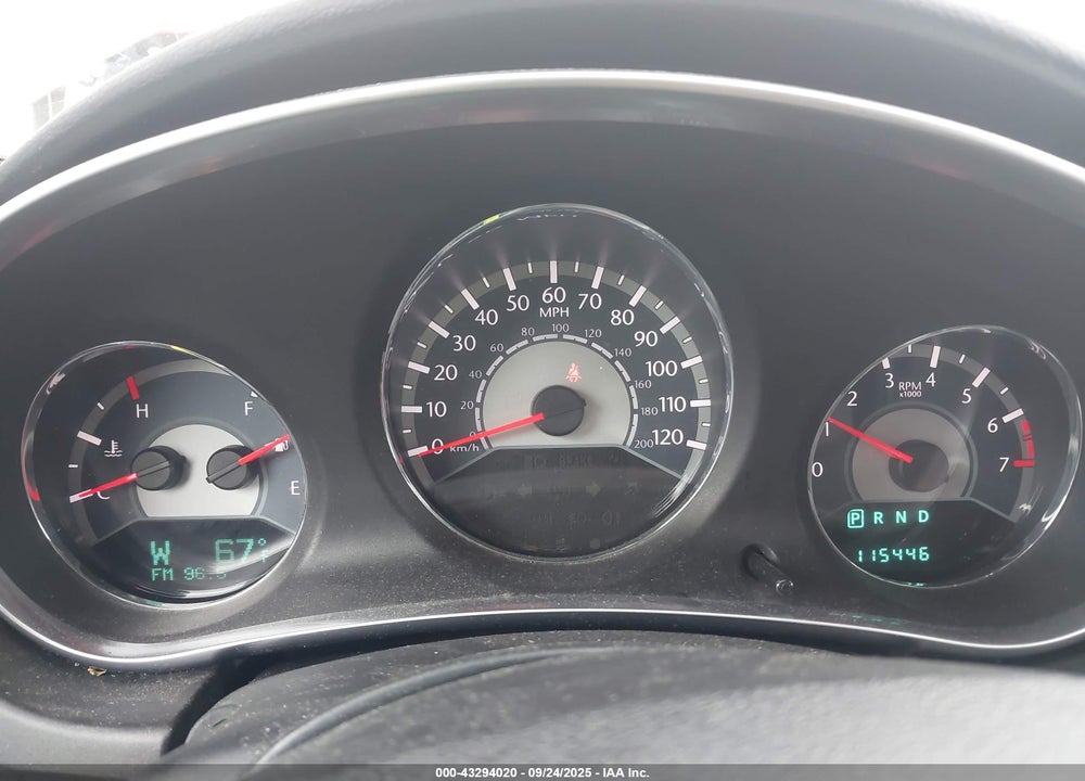 2012 CHRYSLER 200 VIN: 1C3CCBBB7CN102003