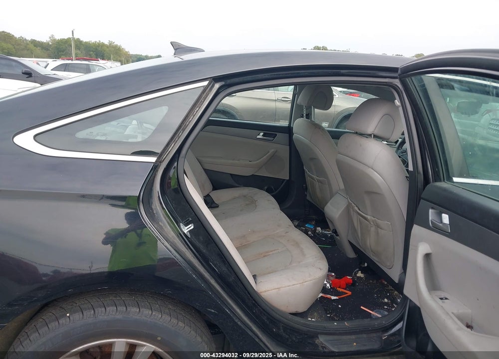 2016 HYUNDAI SONATA SE VIN: 5NPE24AF3GH333817