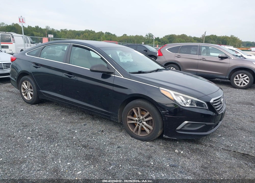 2016 HYUNDAI SONATA SE VIN: 5NPE24AF3GH333817
