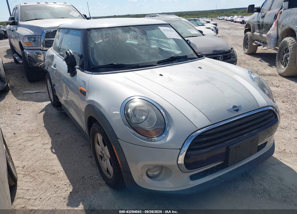 2016 MINI HARDTOP COOPER VIN: WMWXP5C54G2D15204