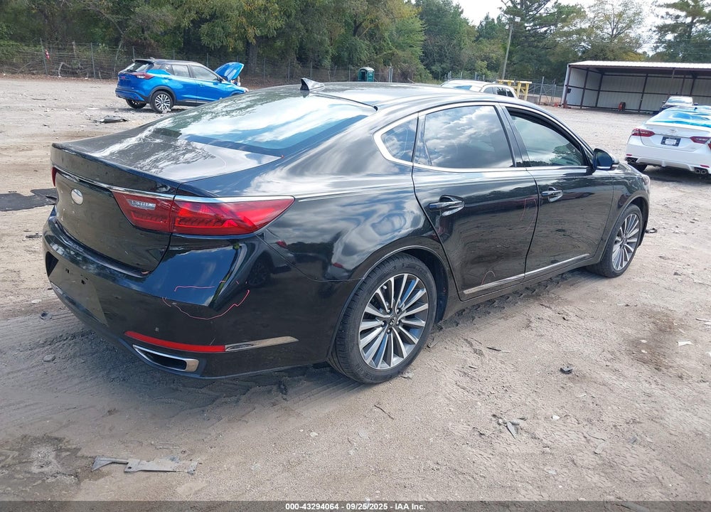 2018 KIA CADENZA VIN: KNALB4J18J5119504